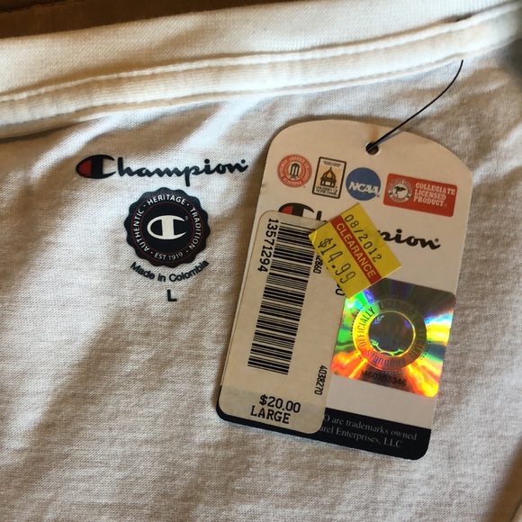 Woman’s Champion Worcester State University Tee Size Large - Picture 2 of 4